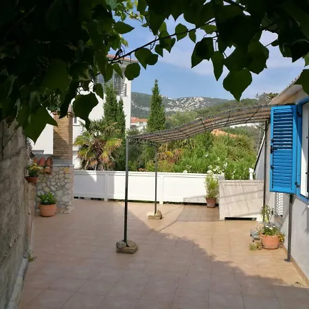 Seaside Katrine Apartman